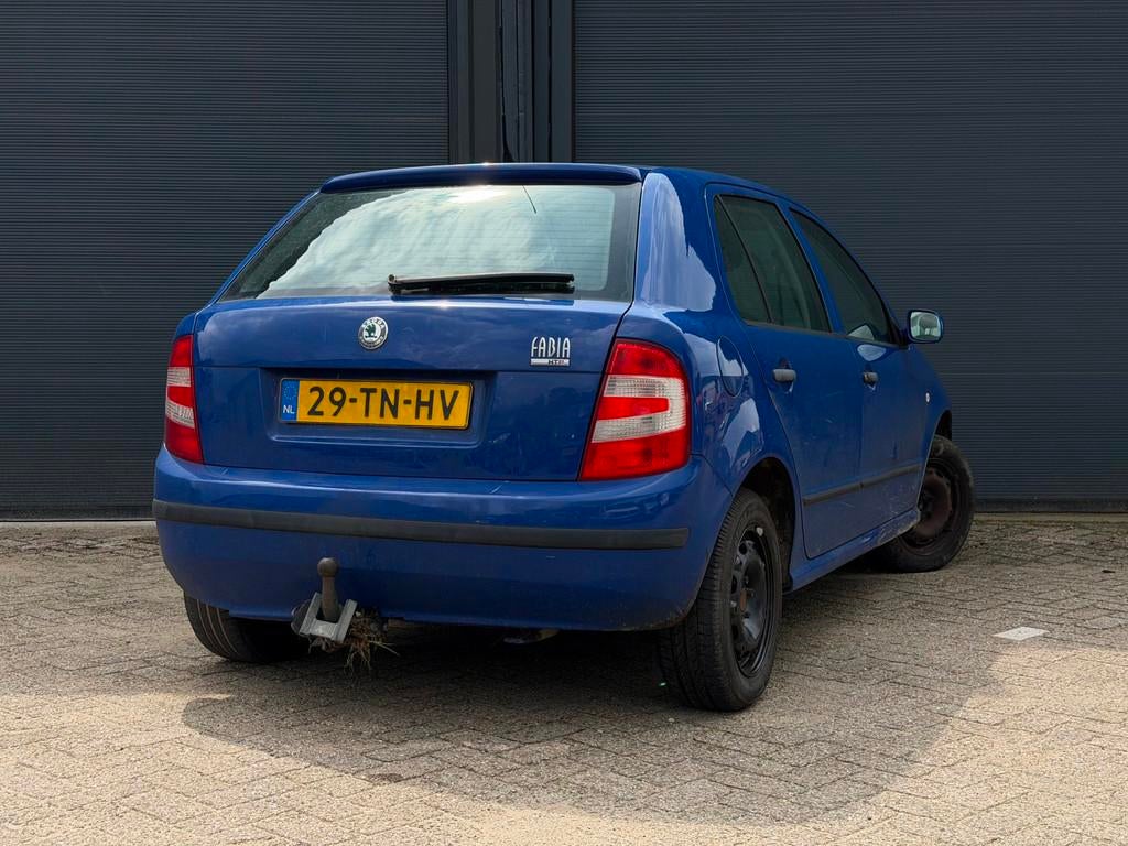 Skoda Fabia 1.2 | Airco | E-Pakket |, Auto's, Voorwielaandrijving, 1025 kg, 450 kg, Blauw