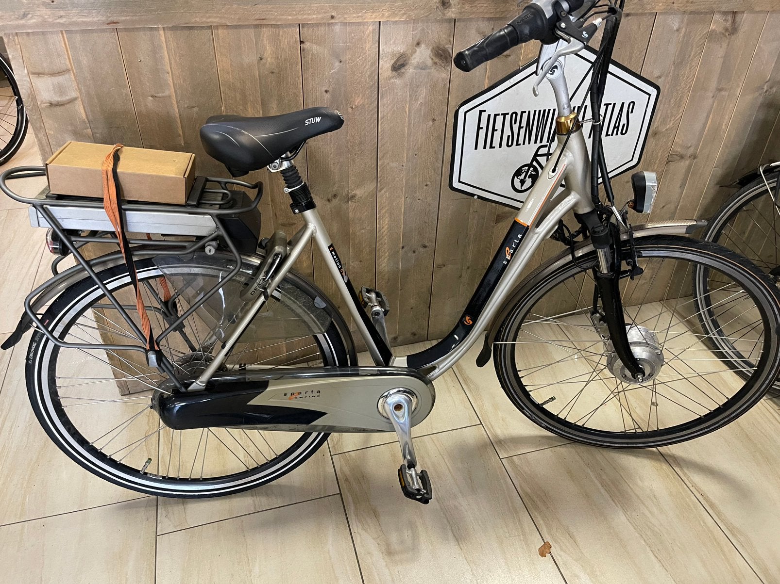 Sparta elektrische 28 inch 7 versnellingen maat 57 cm, Ophalen, Sparta, O, O