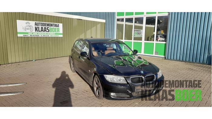 Scherm rechts-voor van een BMW 3-Serie, Gebruikt, -, -, Ophalen of Verzenden