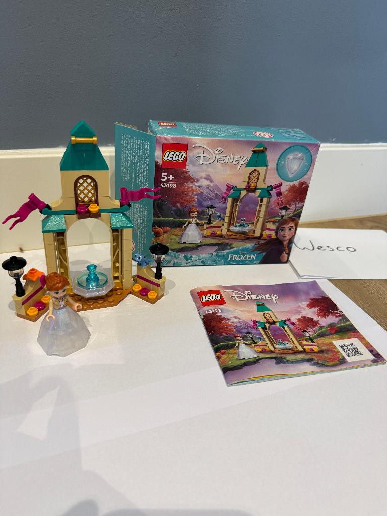 Lego 43198 - Disney - Anna’s Castle Courtyard, Kinderen en Baby's, Speelgoed | Duplo en Lego, Lego, Ophalen of Verzenden, Zo goed als nieuw