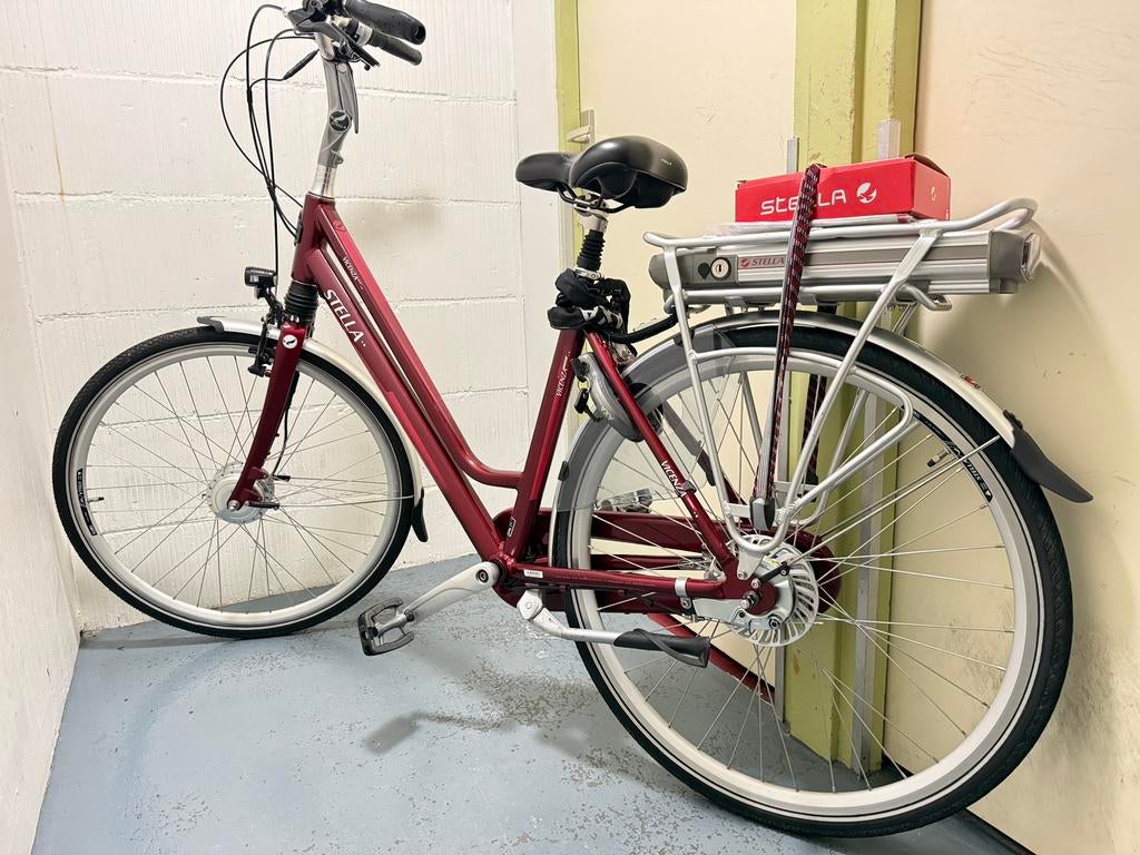 In nieuwe staat Stella Elektrische Fiets ( electric bike ), Fietsen en Brommers, Elektrische fietsen, 51 tot 55 cm, Ophalen, Zo goed als nieuw