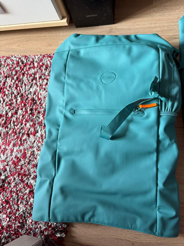 Tk nieuwe rug/fietstas groot plus tas van dezelfde kleur, Ophalen, 30 cm of meer, Nieuw, 80 cm of meer