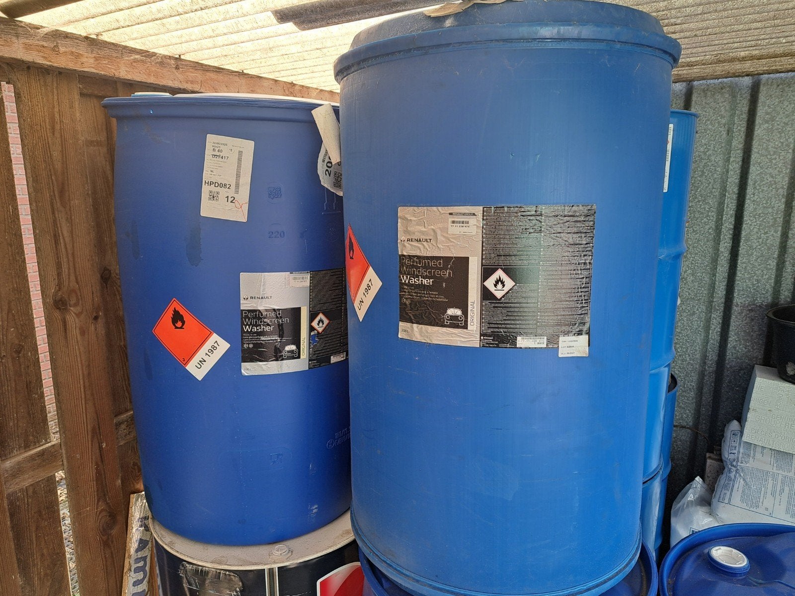 200 liter kunststof vaten (2 stuks) - Aalsmeer, Ophalen, Gebruikt, 100 cm of meer, 60 cm of meer