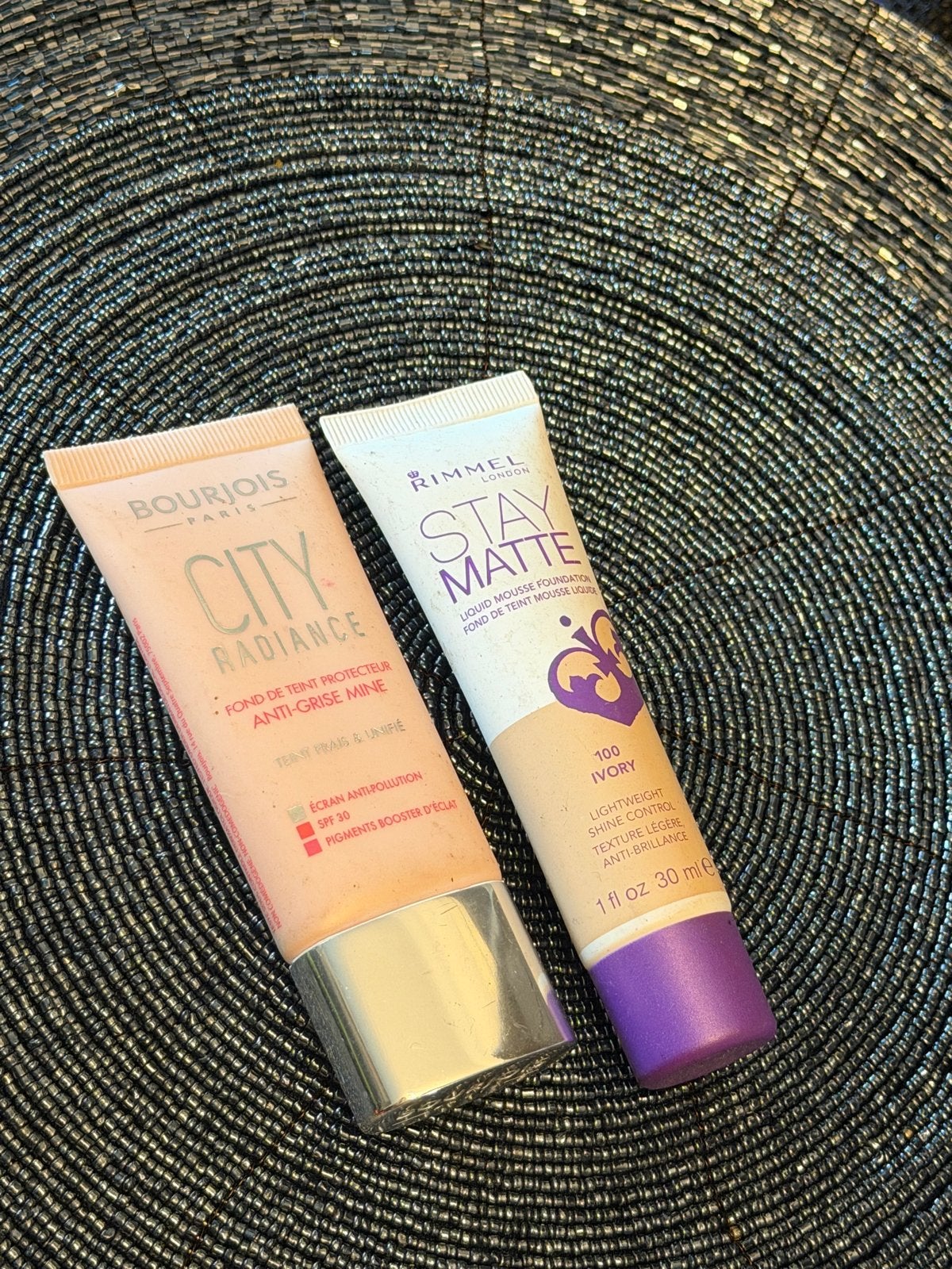 Bourjois City Radiance & Rimmel Stay Matte Foundations, Gehele gezicht, Beige, Ophalen of Verzenden, Zo goed als nieuw