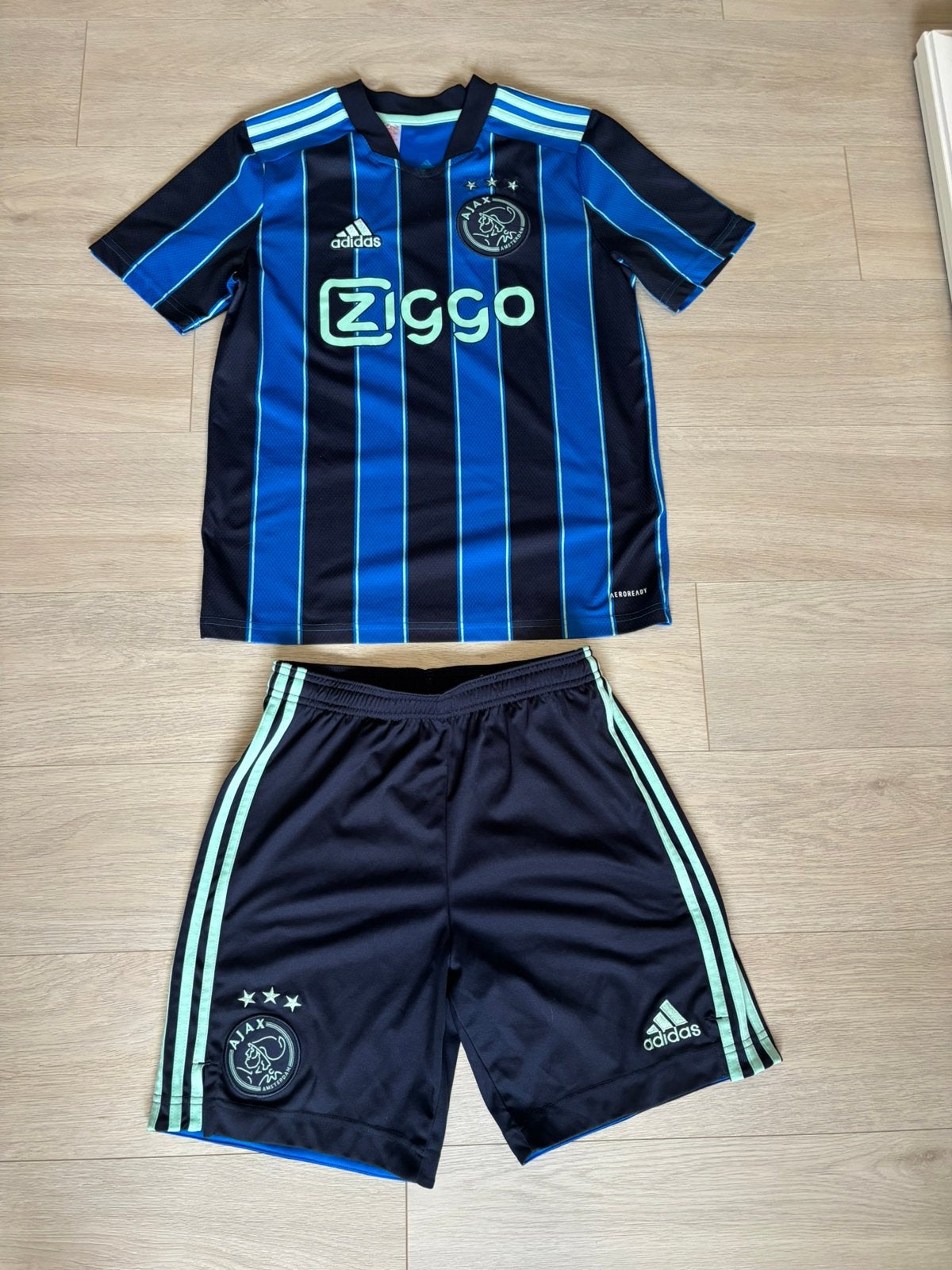 Ajax tenue, Ophalen of Verzenden, Zo goed als nieuw, Jongen of Meisje, Sport- of Zwemkleding
