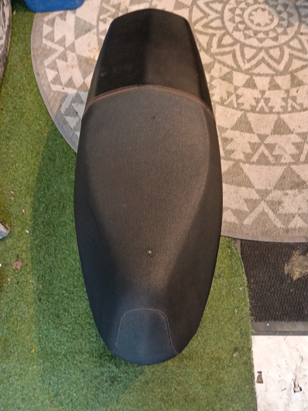 Buddyseat Peugeot speedficht 3, Fietsen en Brommers, Brommeronderdelen | Scooters, Ophalen of Verzenden, Zo goed als nieuw, Zadel