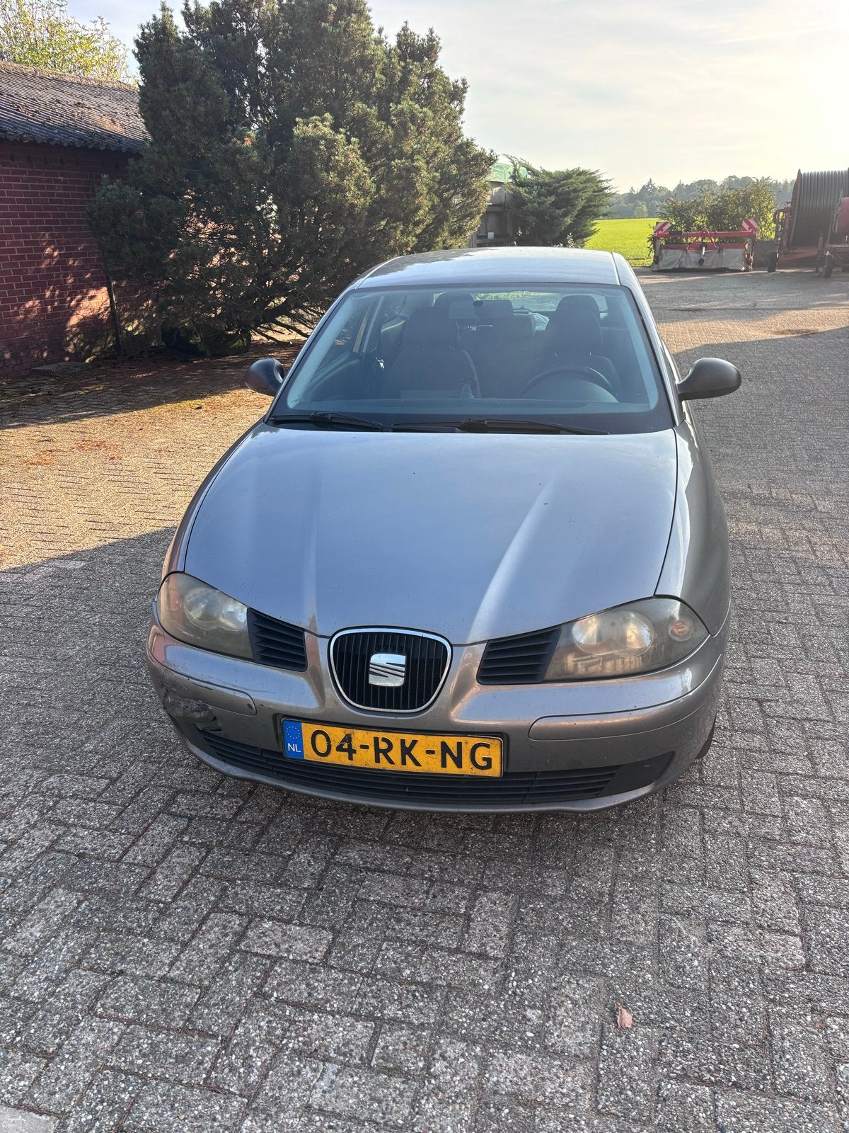 Seat Ibiza 1.4 16V 55KW 2005 Grijs, Auto's, Voorwielaandrijving, 15 km/l, 4 cilinders, Ibiza