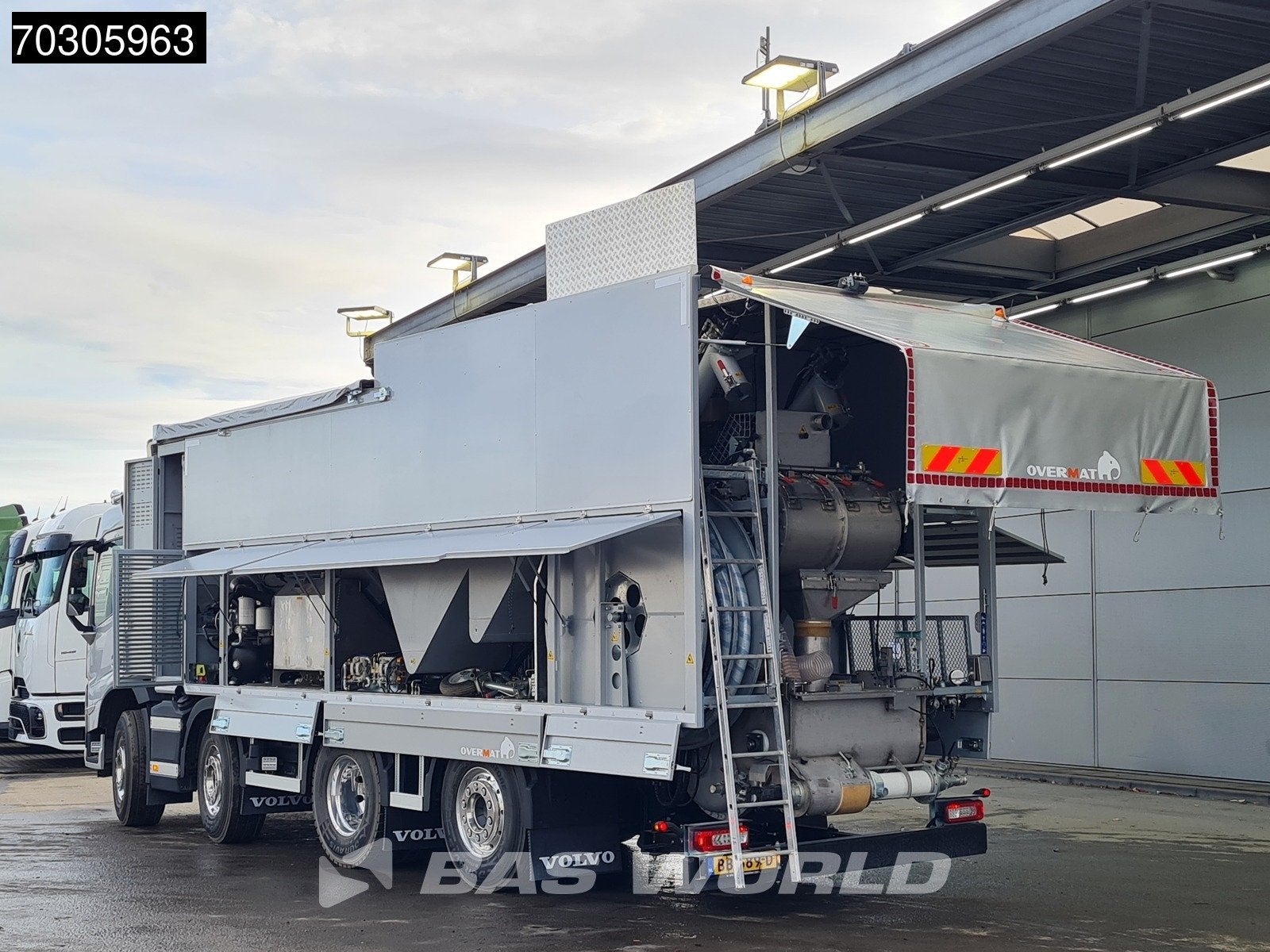 Volvo FM 460 8X2 NEW OVERMAT MSA 13.6.3 TWIN PTO Dry + Liqui, Automaat, Stof, 460 pk, Euro 6