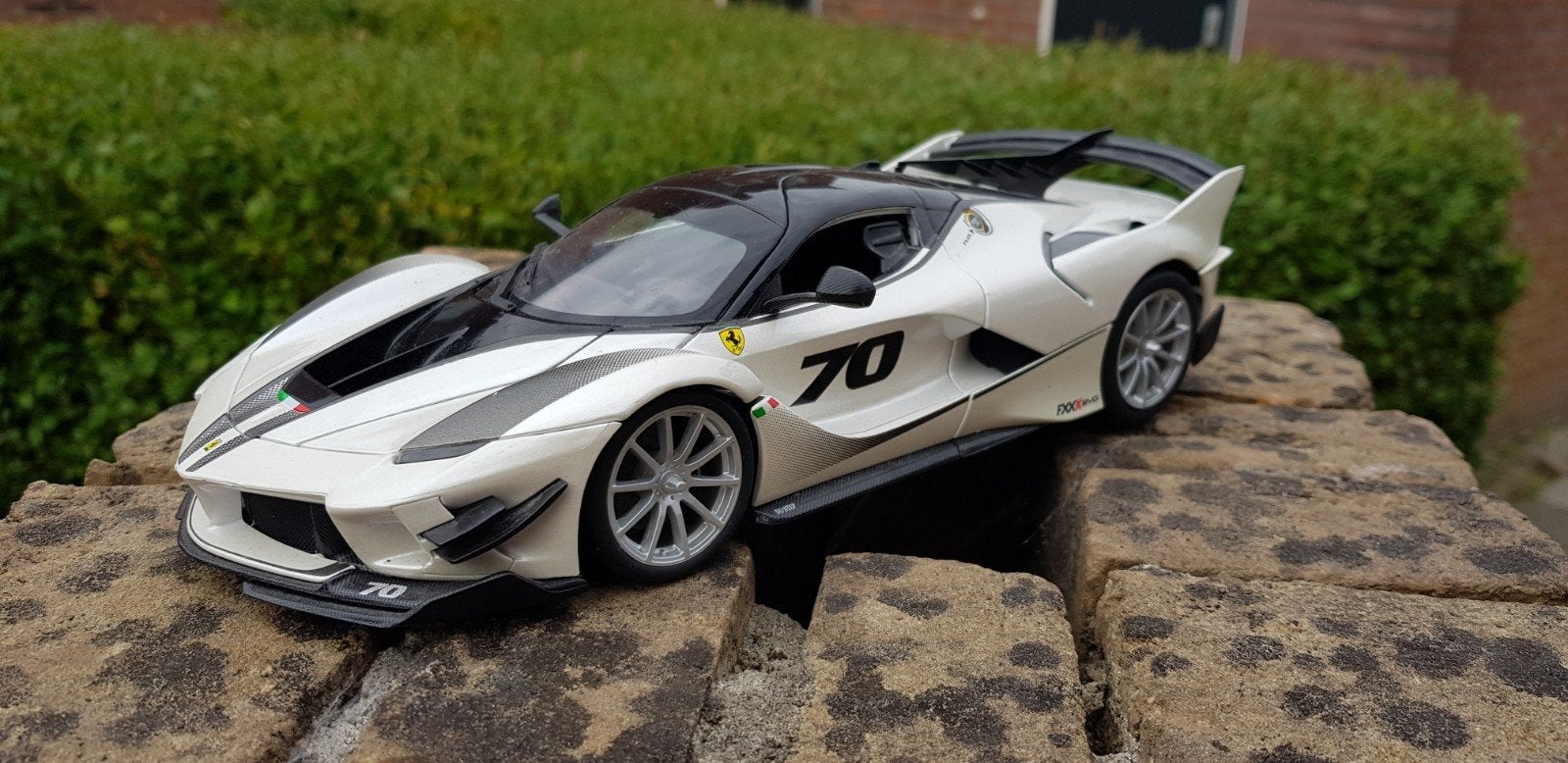 Ferrari FXX-K EVO Bburago 1:18 Race Auto SPORTWAGEN, Hobby en Vrije tijd, Ophalen, Zo goed als nieuw, Auto, Bburago