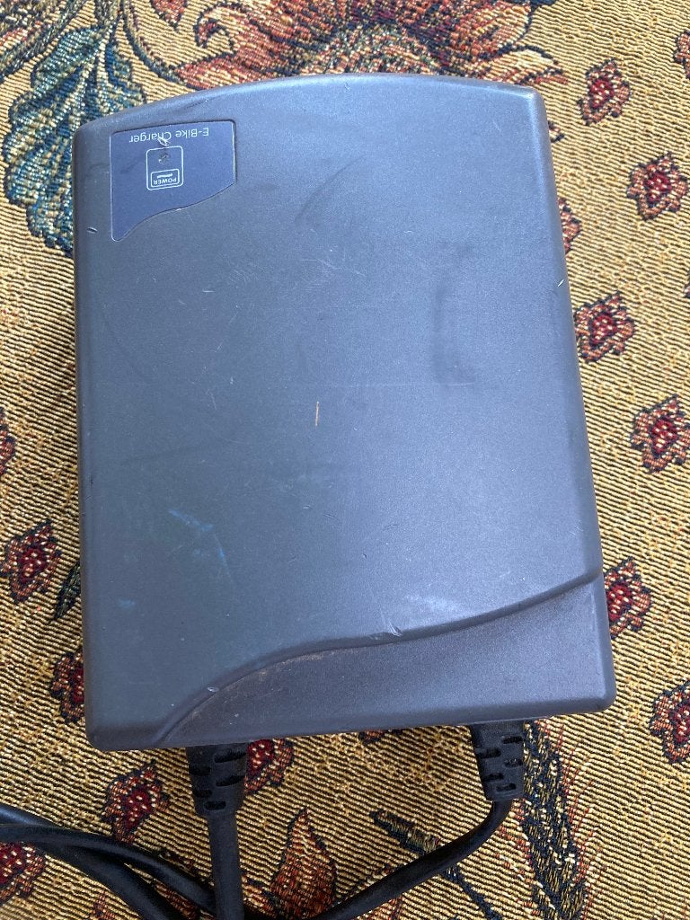 E-bike charger, Ophalen of Verzenden, Gebruikt, Overige merken