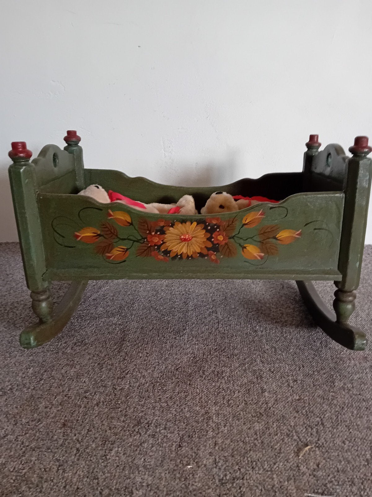 Antieke houten poppenwieg met handgeschilderde details, Ophalen of Verzenden