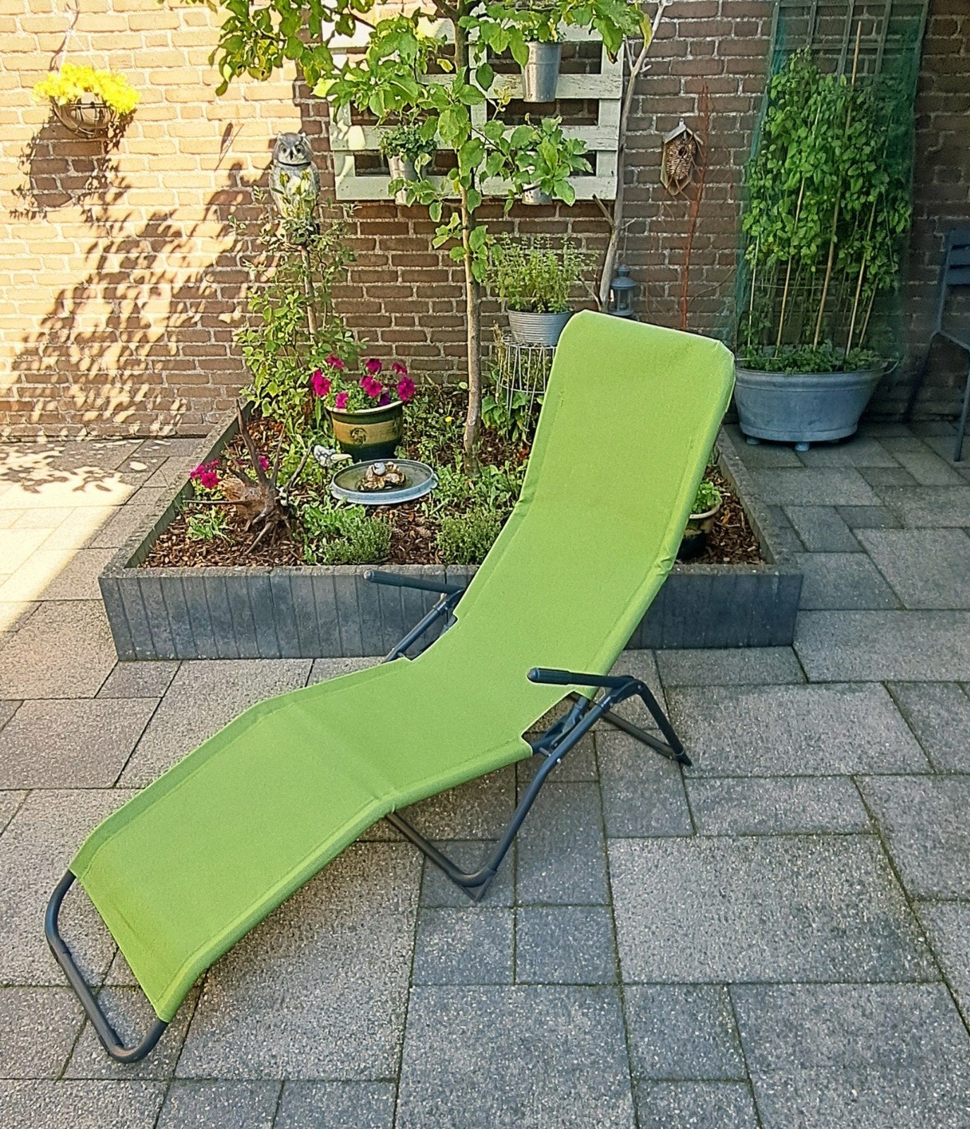 Ligbed/kiepstoel groen incl. Kussen, Ophalen, Kunststof