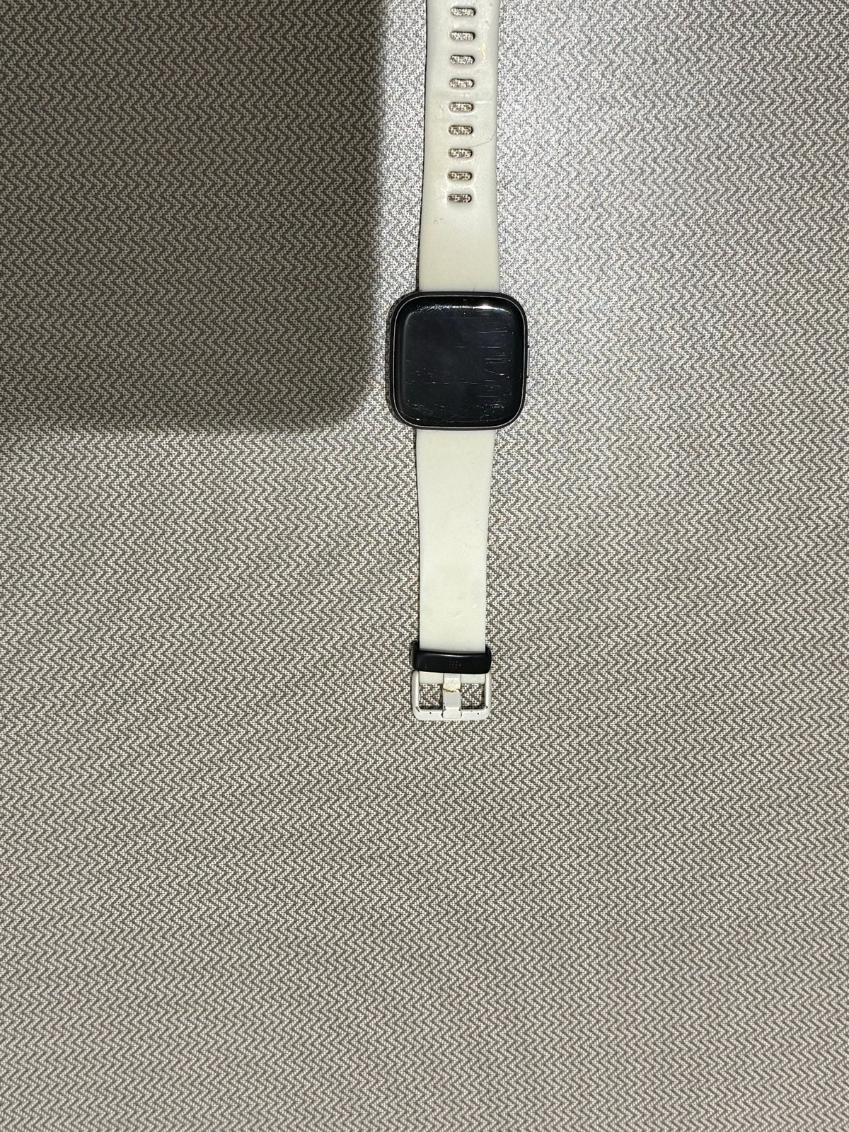 Fitbit Versa 2 Smartwatch - Zwart met Wit Bandje, Gebruikt, Hartslag, Zwart, Ophalen of Verzenden