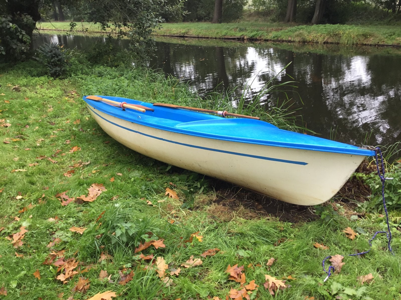 Varuna Polyester Roeiboot met Roeispanen en Accessoires, Ophalen, Gebruikt, Polyester, Met roeispanen of peddels