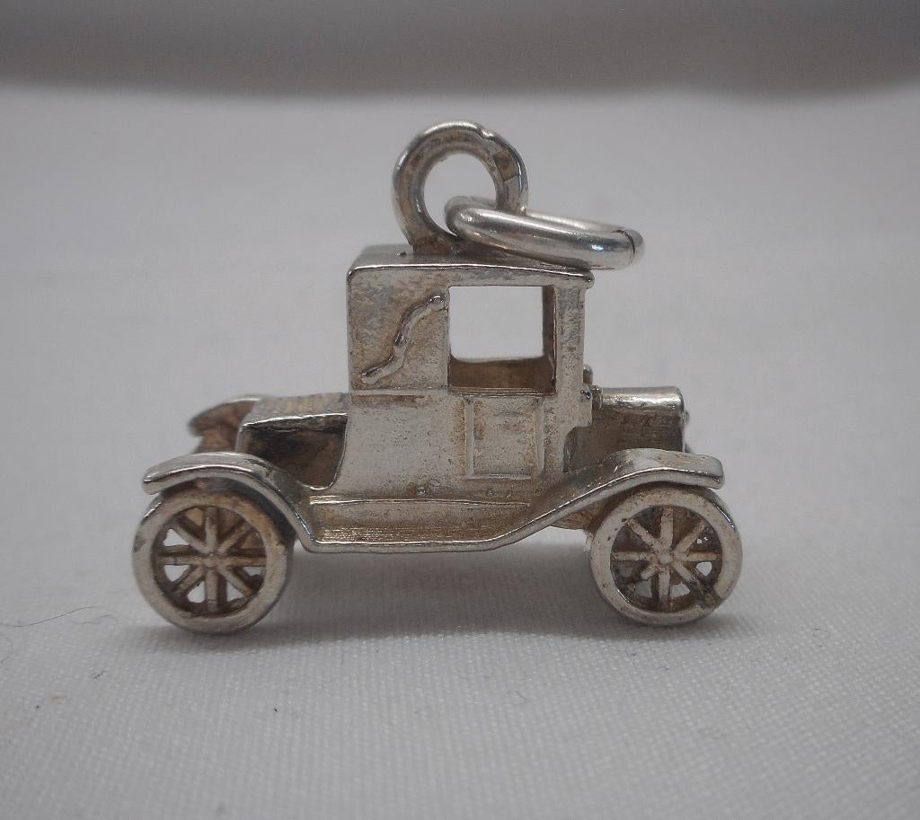 Zilveren grote vintage bedel oude auto nr.1326, Overige merken, Verzenden, Zo goed als nieuw, 1 bedel