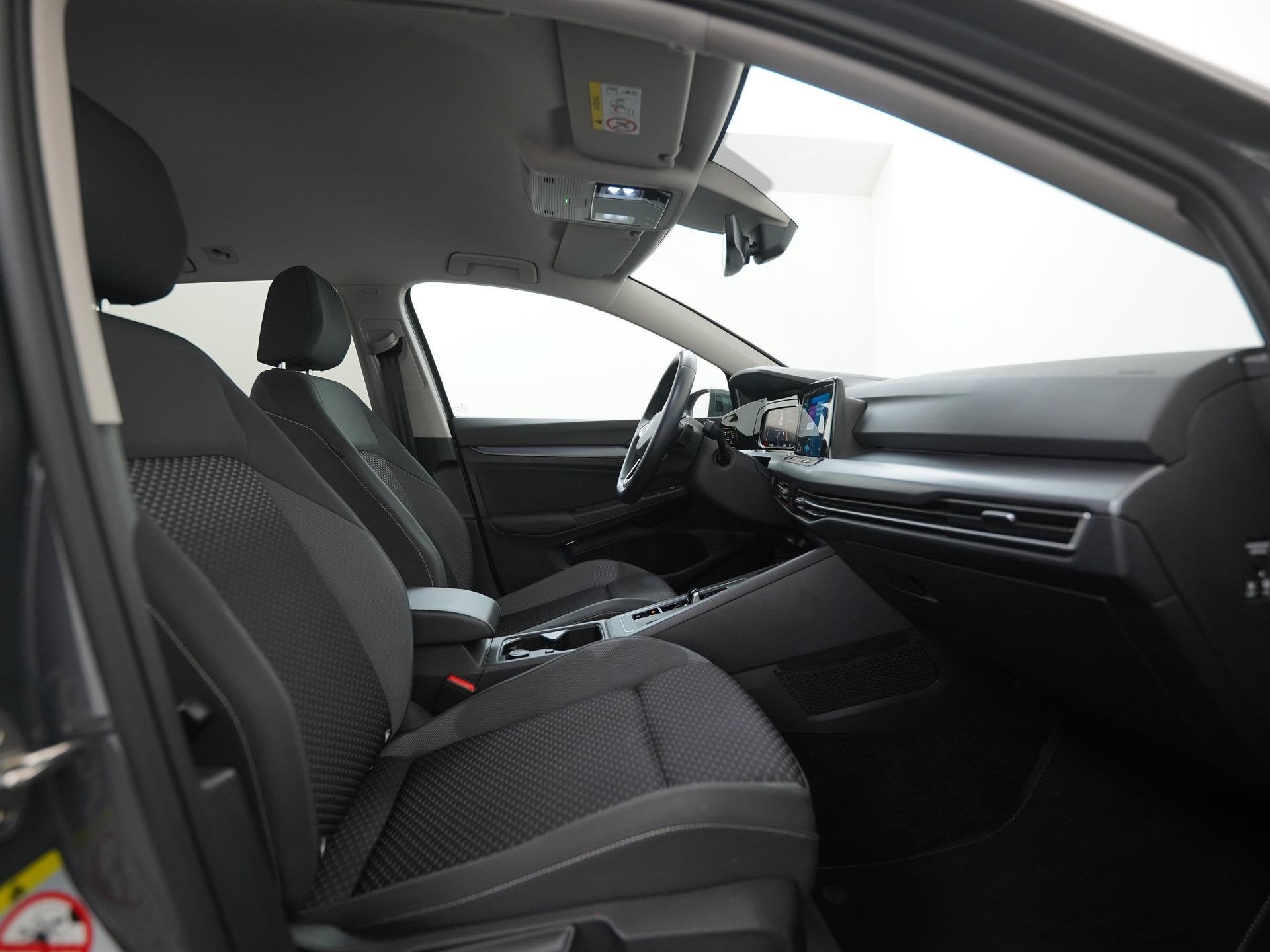 Volkswagen Golf Variant 1.0 eTSI Active DSG | Trekhaak | Stu, Auto's, Stof, Gebruikt, Automatische klimaatregeling, 3 cilinders