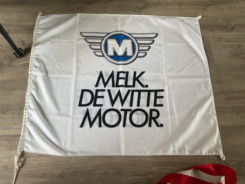 Vlag melk de witte motor, Ophalen of Verzenden, Zo goed als nieuw