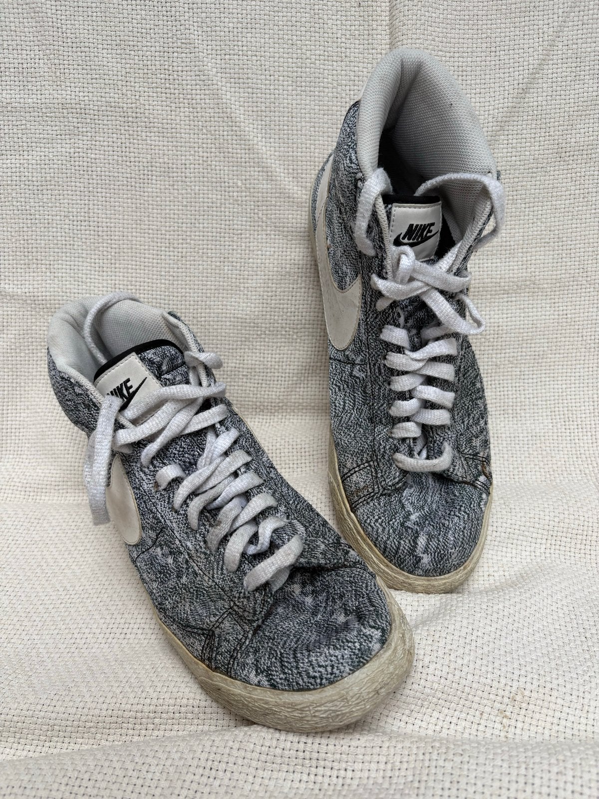 Nike Blazer Mid '77 Vintage Sneakers - Grijs/Wit. Maat 45, Ophalen of Verzenden, Gedragen, Grijs, Sneakers of Gympen