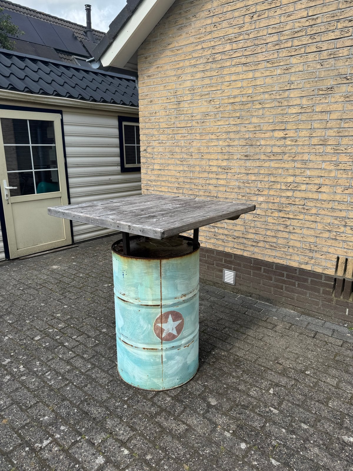 Unieke statafel van olievat en houten blad, Tuin en Terras, Ophalen, Gebruikt, Rechthoekig, Hout