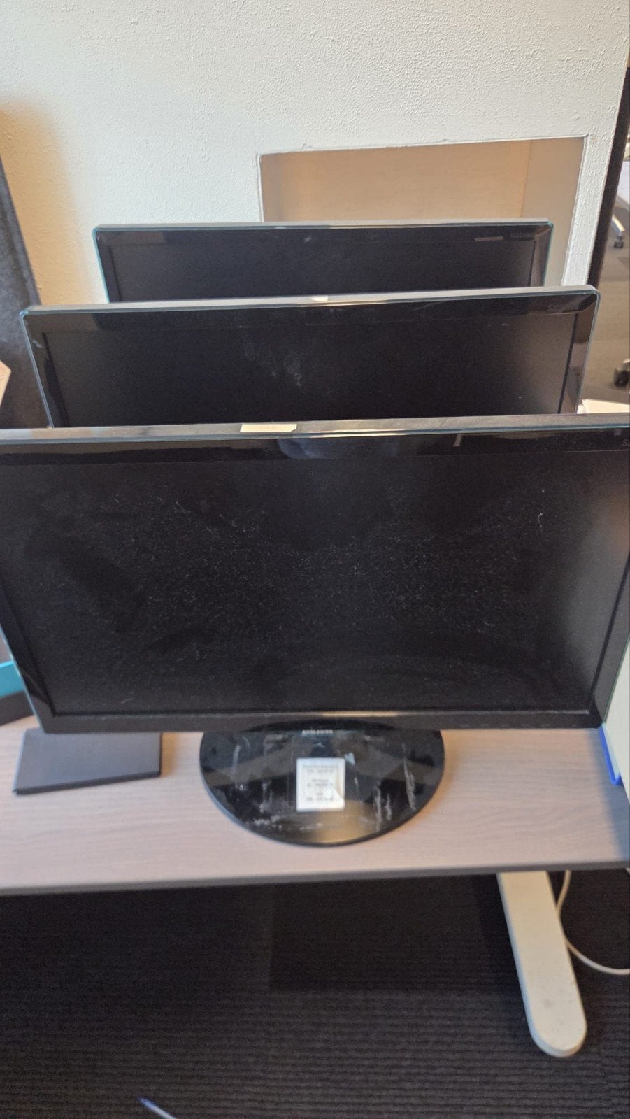 Samsung Computerscherm 15 Inch - Snel ophalen! 

3 gebru, Computers en Software, Ophalen, Full HD, 60 Hz of minder, IPS