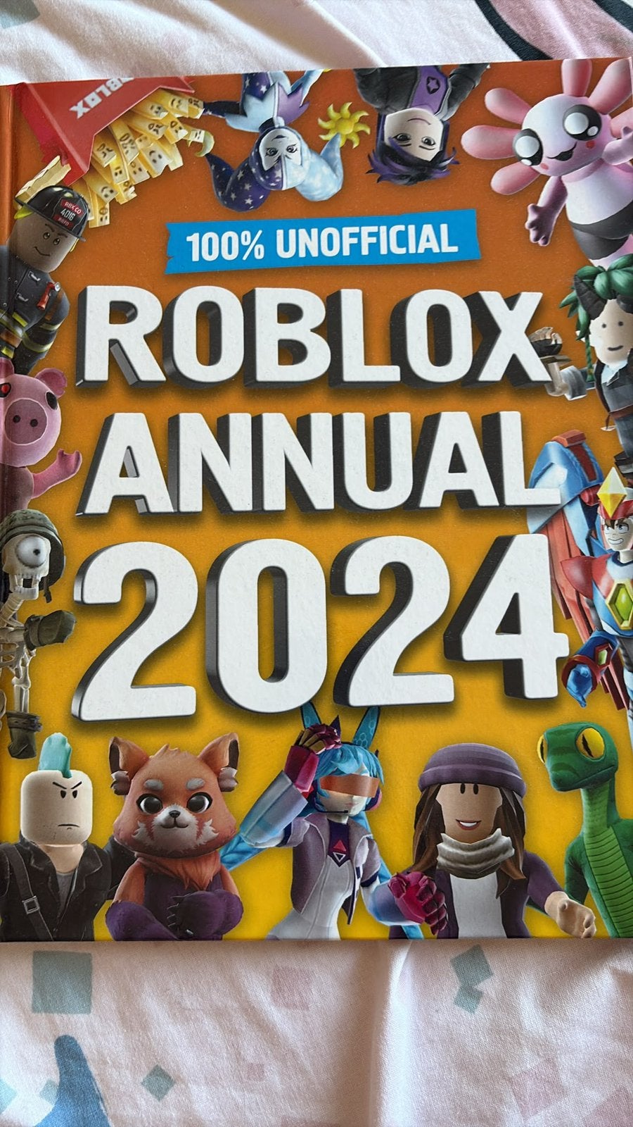Roblox jaarboek 2024 100% onofficieel, Boeken, Ophalen of Verzenden, Zo goed als nieuw, Fictie algemeen
