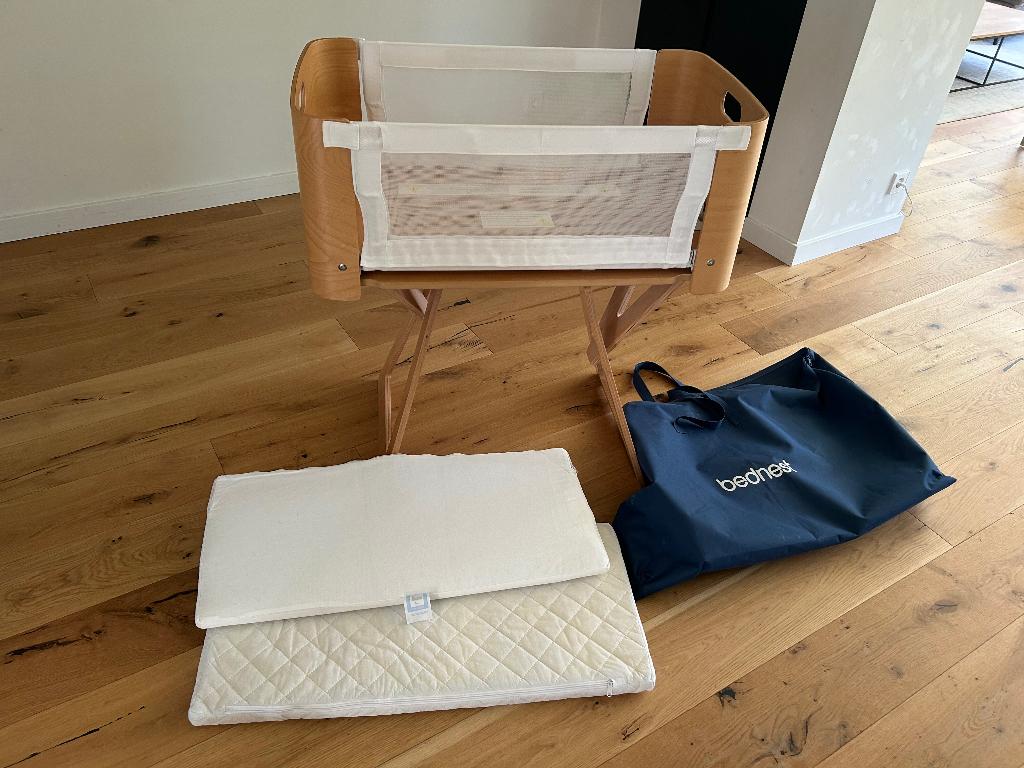 Bednest cosleeper met 2 matrasjes en reistas, Ophalen, Zo goed als nieuw, Overige typen