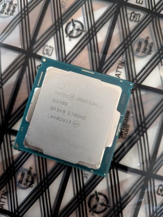 Intel Pentium G5400 Processor LGA1151 (evt met Koeler), Computers en Software, Intel Pentium G5400, LGA1151, Ophalen of Verzenden