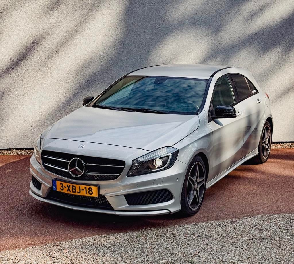 Mercedes-Benz A-Klasse A180 2014 AMG CARPLAY NAP, Voorwielaandrijving, USB, Zwart, 4 cilinders