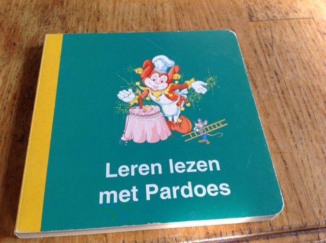 Efteling- leren lezen met pardoes, Boeken, Ophalen of Verzenden, Gelezen, Fictie algemeen