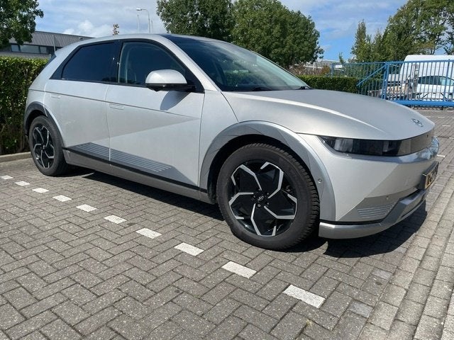 Hyundai IONIQ 5 Lounge 73 kWh 217pk 2022 trekhaak glasdak, Automaat, Achterwielaandrijving, Lichtsensor, Grijs