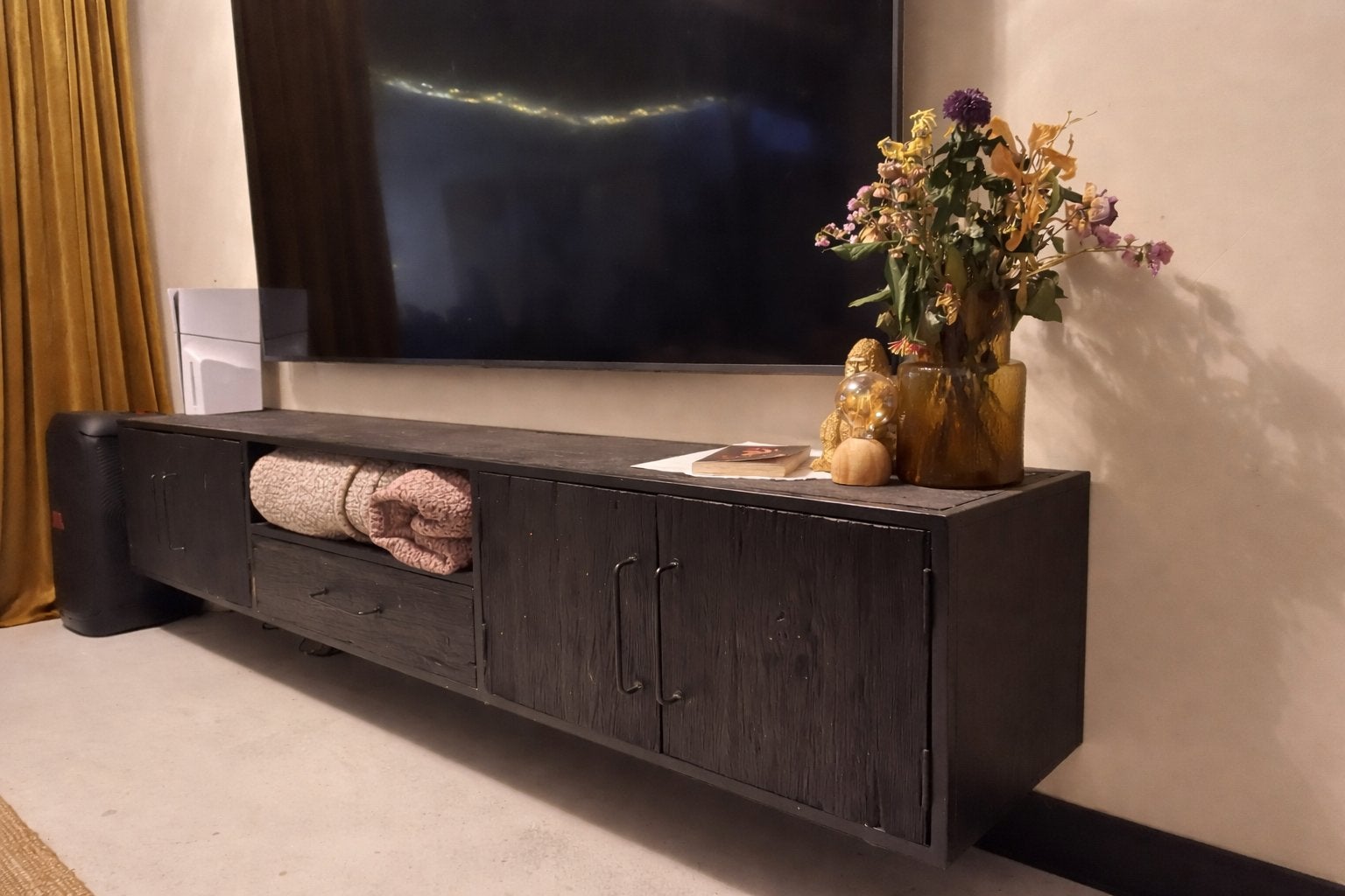 Zwevend TV-meubel zwart hout 240cm - Giga Meubel, Ophalen, Zo goed als nieuw, 200 cm of meer, Minder dan 100 cm