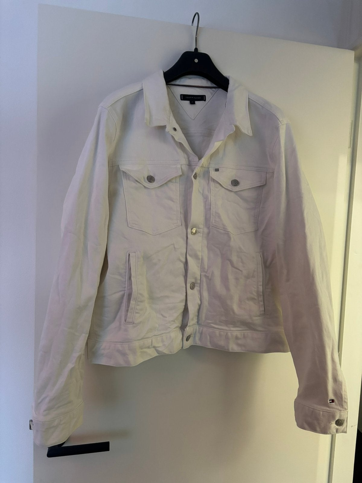 Tommy hilfiger spijkerjas maat m, Ophalen of Verzenden, Zo goed als nieuw, Maat 38/40 (M), Wit