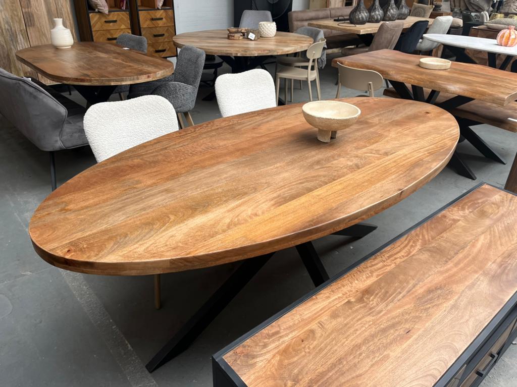 Magazijn leegverkoop eettafel ovaal industrieel mangohout, Hout, Nieuw, Ophalen of Verzenden, Info@wkhome.nl