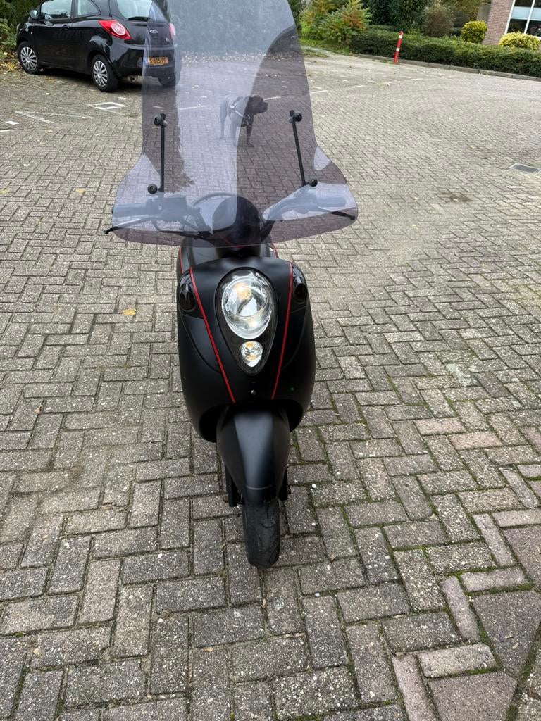 Sim 50 snor, Fietsen en Brommers, Ophalen of Verzenden, Zo goed als nieuw, Benzine, Overige merken