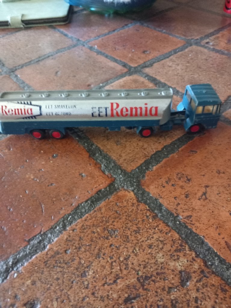 lion car tankwagen nr.37 van remia, Ophalen, Gebruikt, Bus of Vrachtwagen, Lion Toys