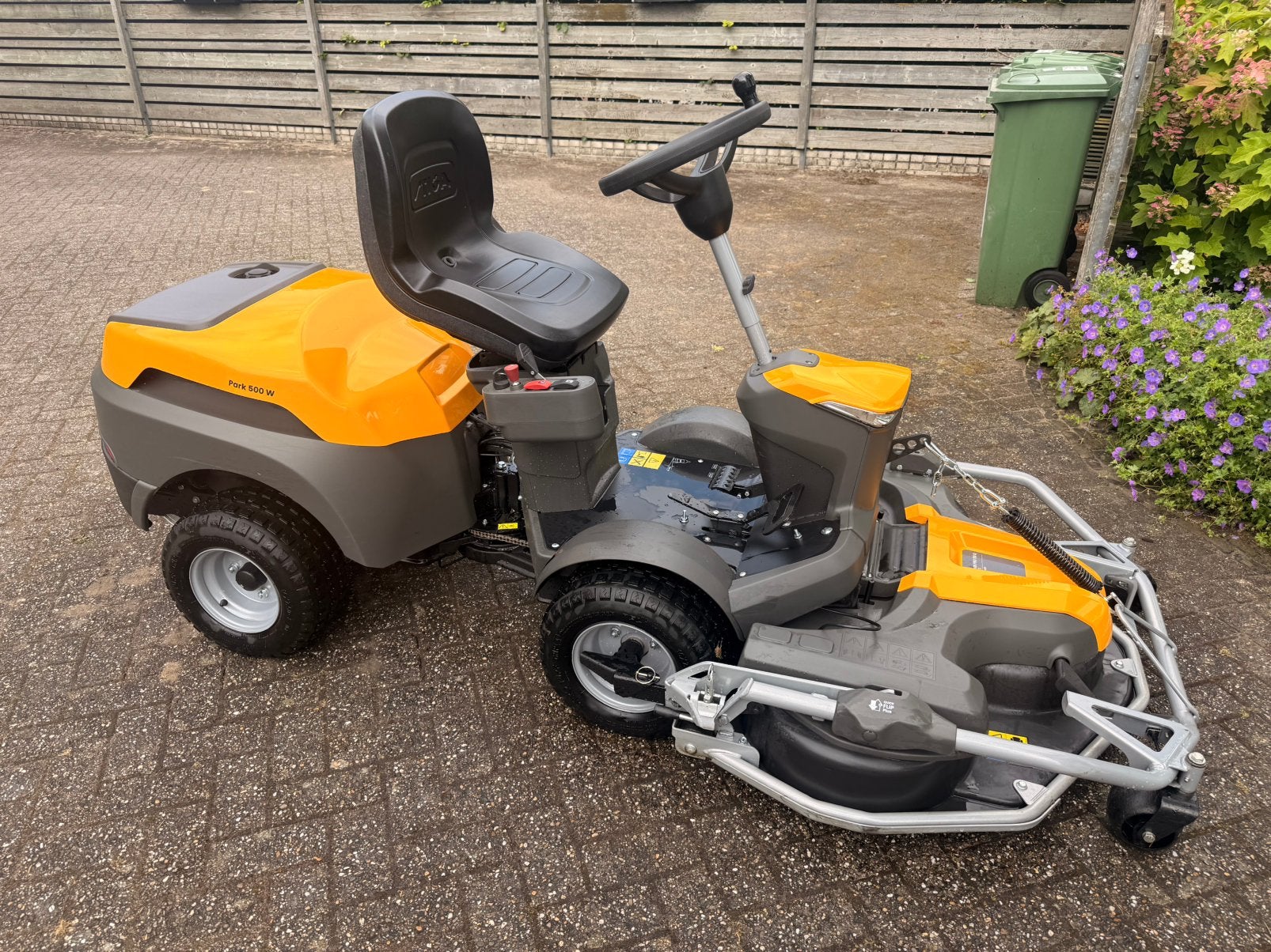 Zgan stiga 500 w met 110 maaidek, Ophalen of Verzenden, Zo goed als nieuw