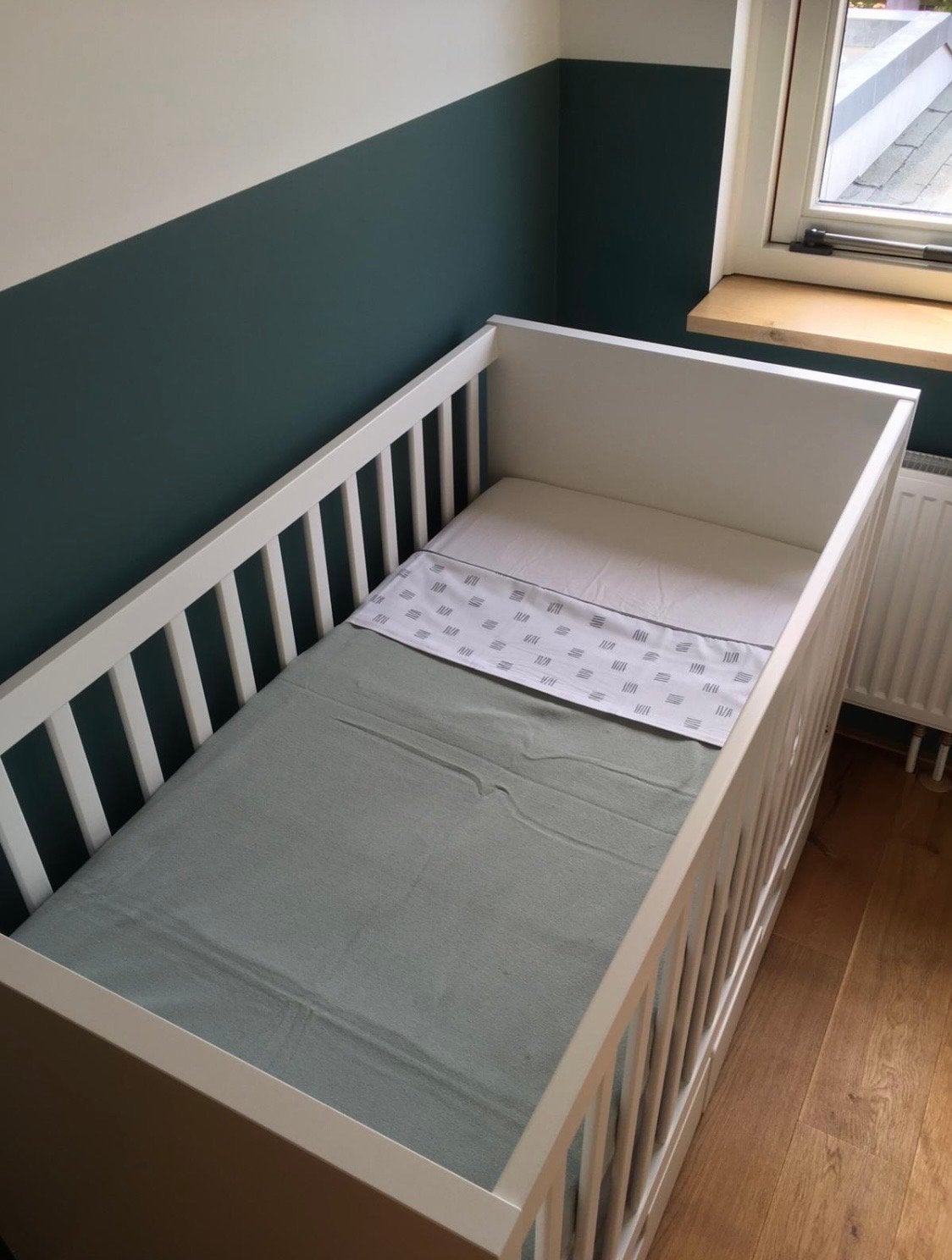 IKEA Ledikant met matras en lades, wit, Kinderen en Baby's, Babywiegjes en Ledikanten, Ophalen, Gebruikt, Ledikant
