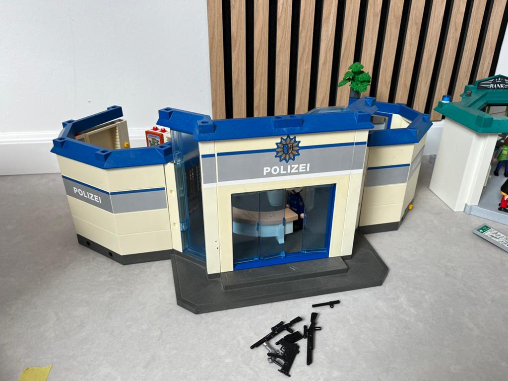 Playmobil politiebureau, Kinderen en Baby's, Speelgoed | Playmobil, Ophalen of Verzenden, Gebruikt, Los playmobil