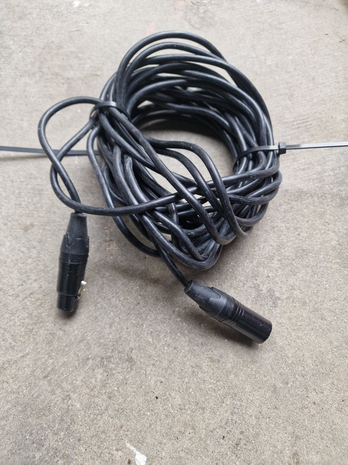 Cordiaal microfoonkabel XLR mannelijk naar XLR vrouwelijk, Ophalen of Verzenden, Gebruikt, 10 meter of meer, Overige kabels