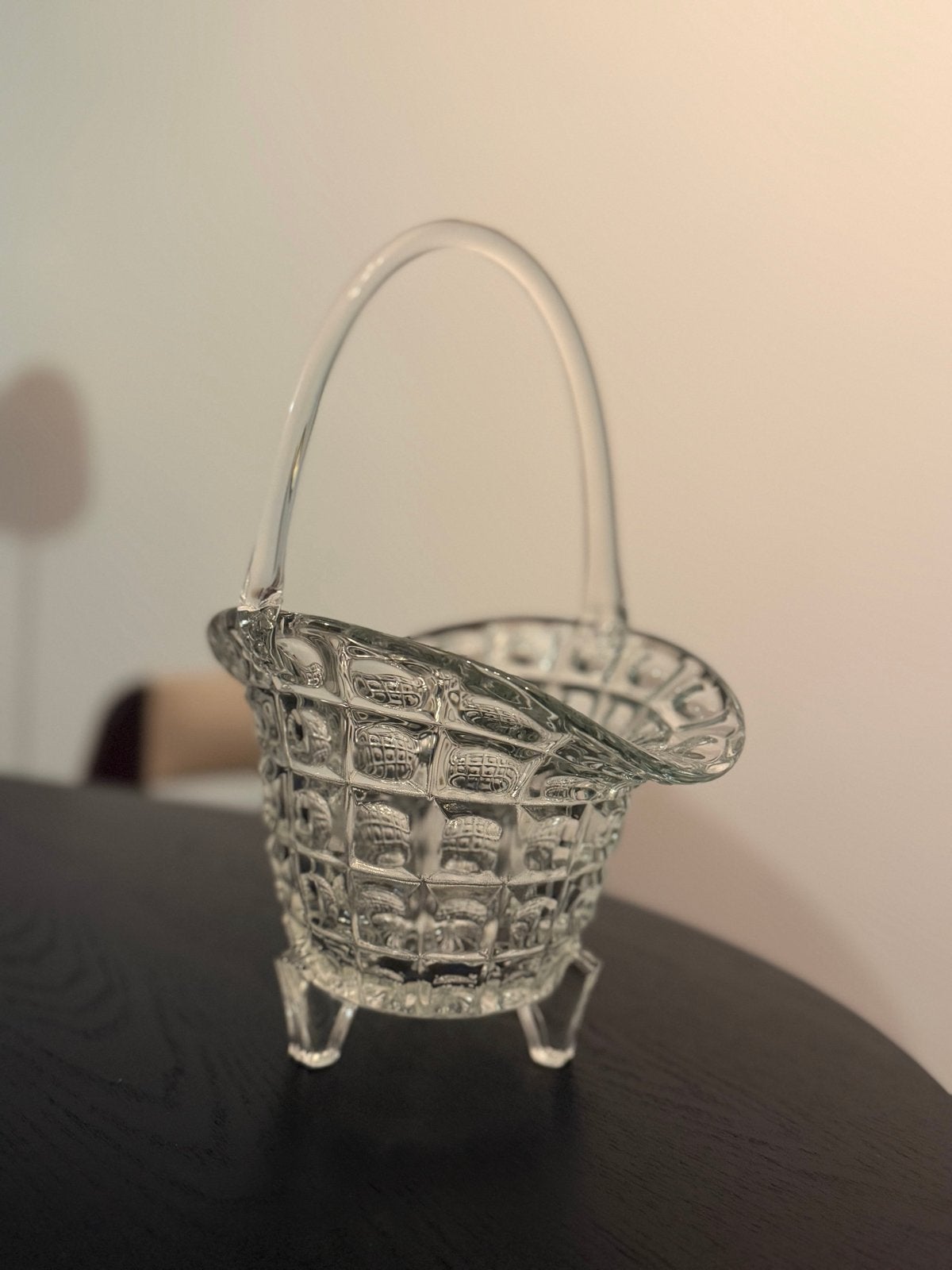 Vintage Tsjechische glazen mand op voet – geperst glas, Antiek en Kunst, Ophalen