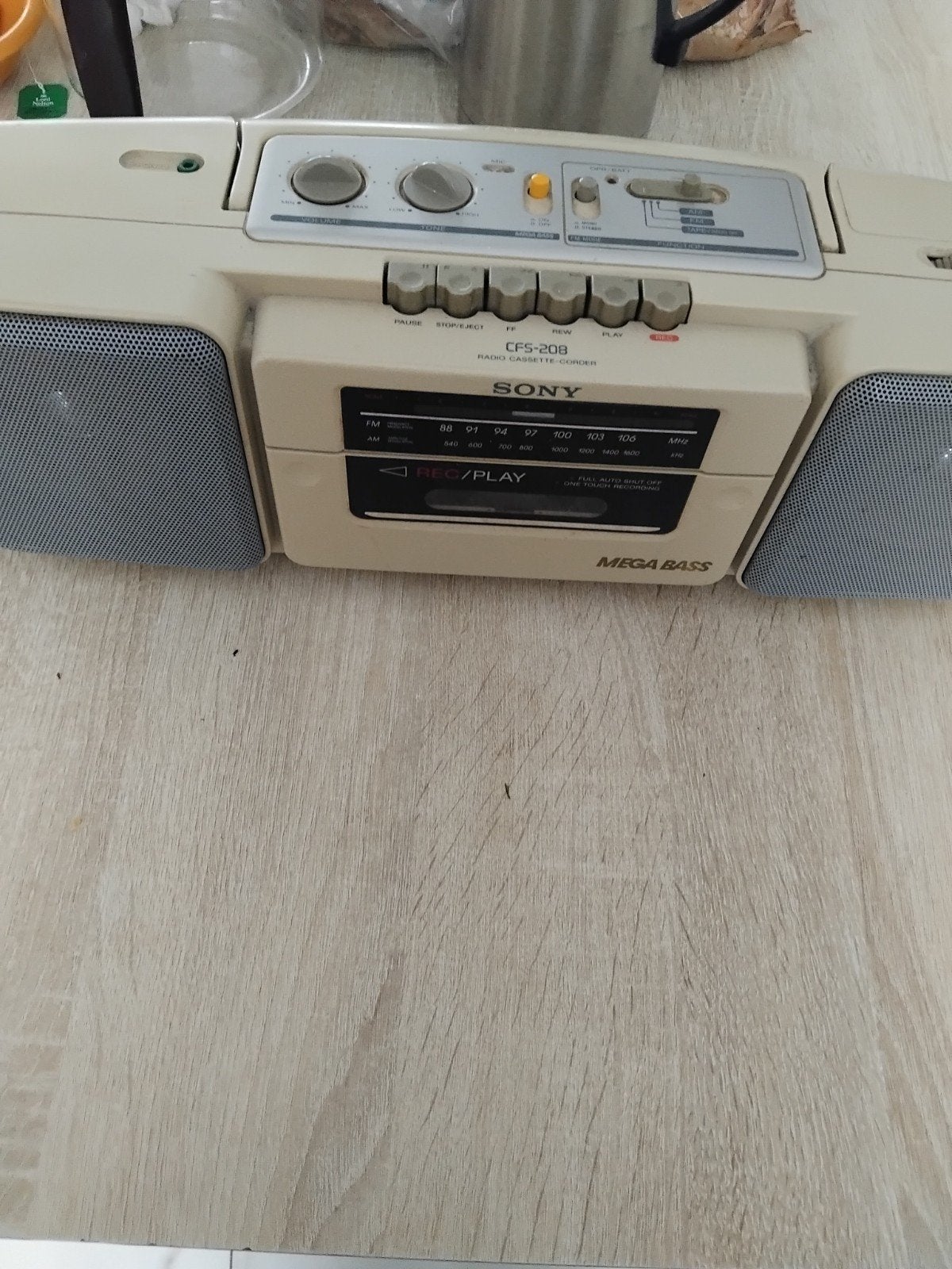 Sony CFS-208 Radio Cassette Recorder Mega Bass, Ophalen of Verzenden, Gebruikt, Radio