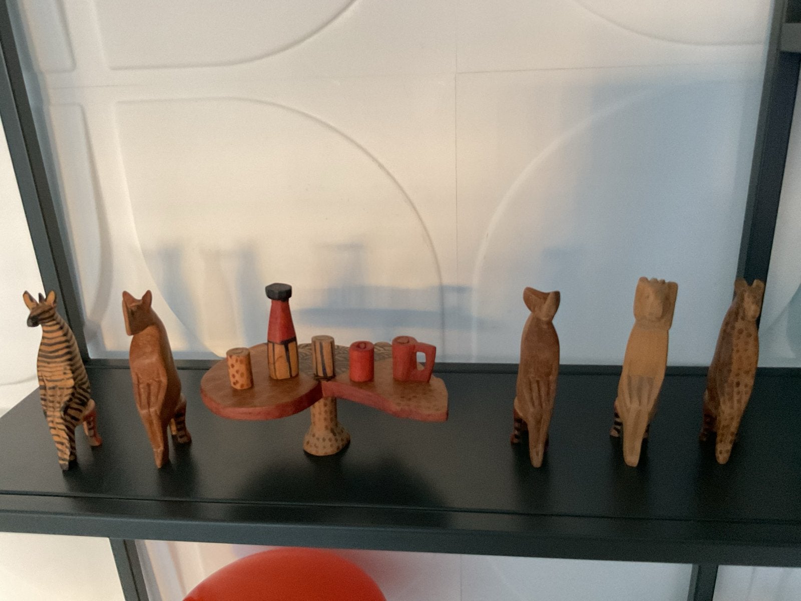 Houten Afrikaanse dierenbeeldjes met tafel en stoelen, Antiek en Kunst, Ophalen of Verzenden