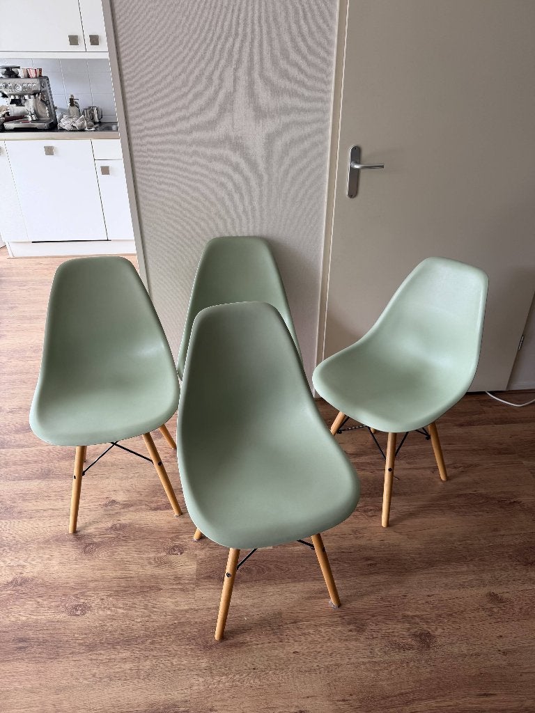 Set van 4 Groene Kuipstoelen, Ophalen, Kunststof, Overige kleuren, Zo goed als nieuw