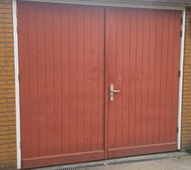 Garagedeuren inclusief kozijn te koop, Doe-het-zelf en Verbouw, Ophalen, Gebruikt, Deurkozijn, 225 cm of meer