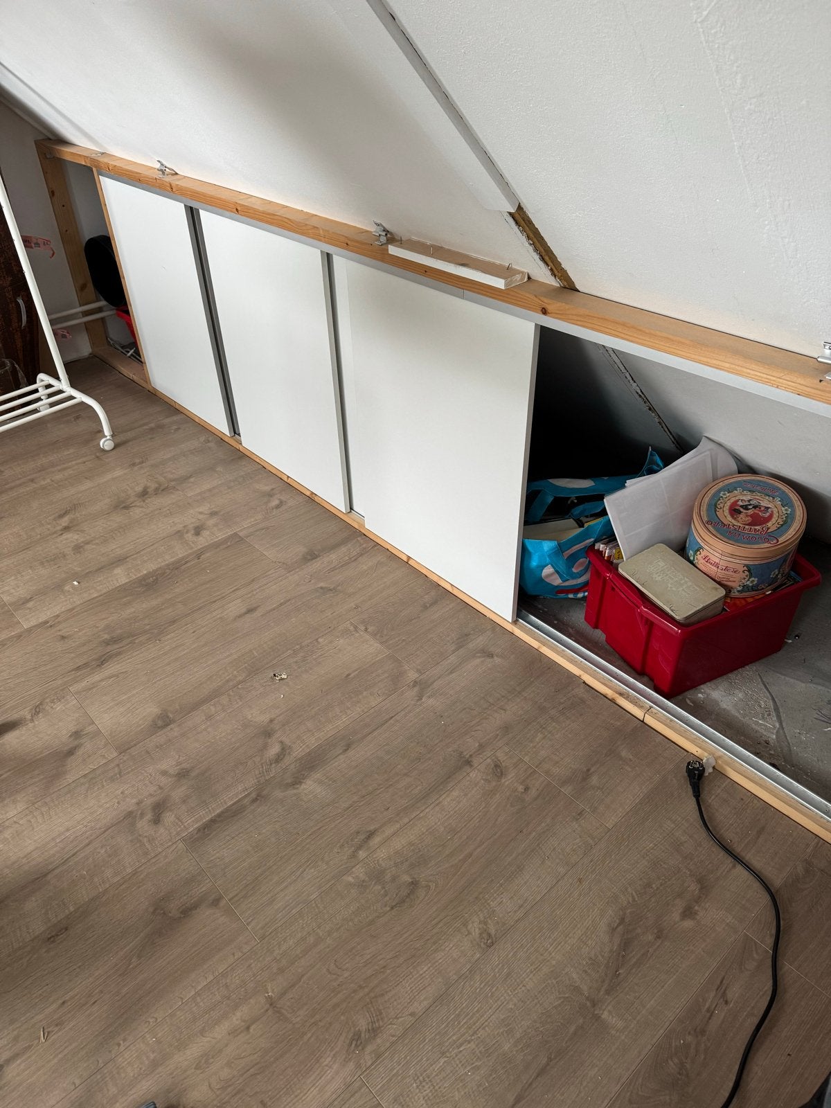 Knieschot schuifdeur systeem - Wit, Ophalen, Gebruikt, 200 cm of meer, Minder dan 25 cm