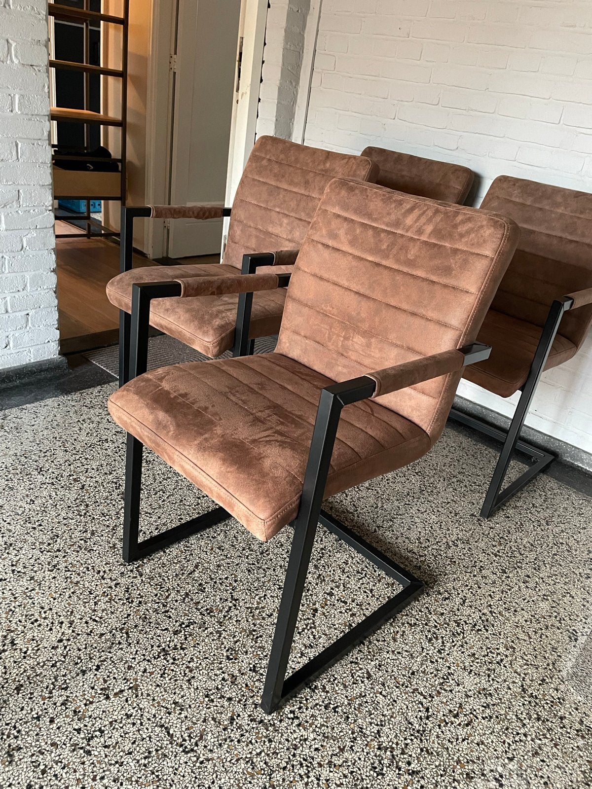 Set van 4 Lizzy eetkamerstoelen - industrieel leder, Ophalen, Bruin, Leer, Zo goed als nieuw