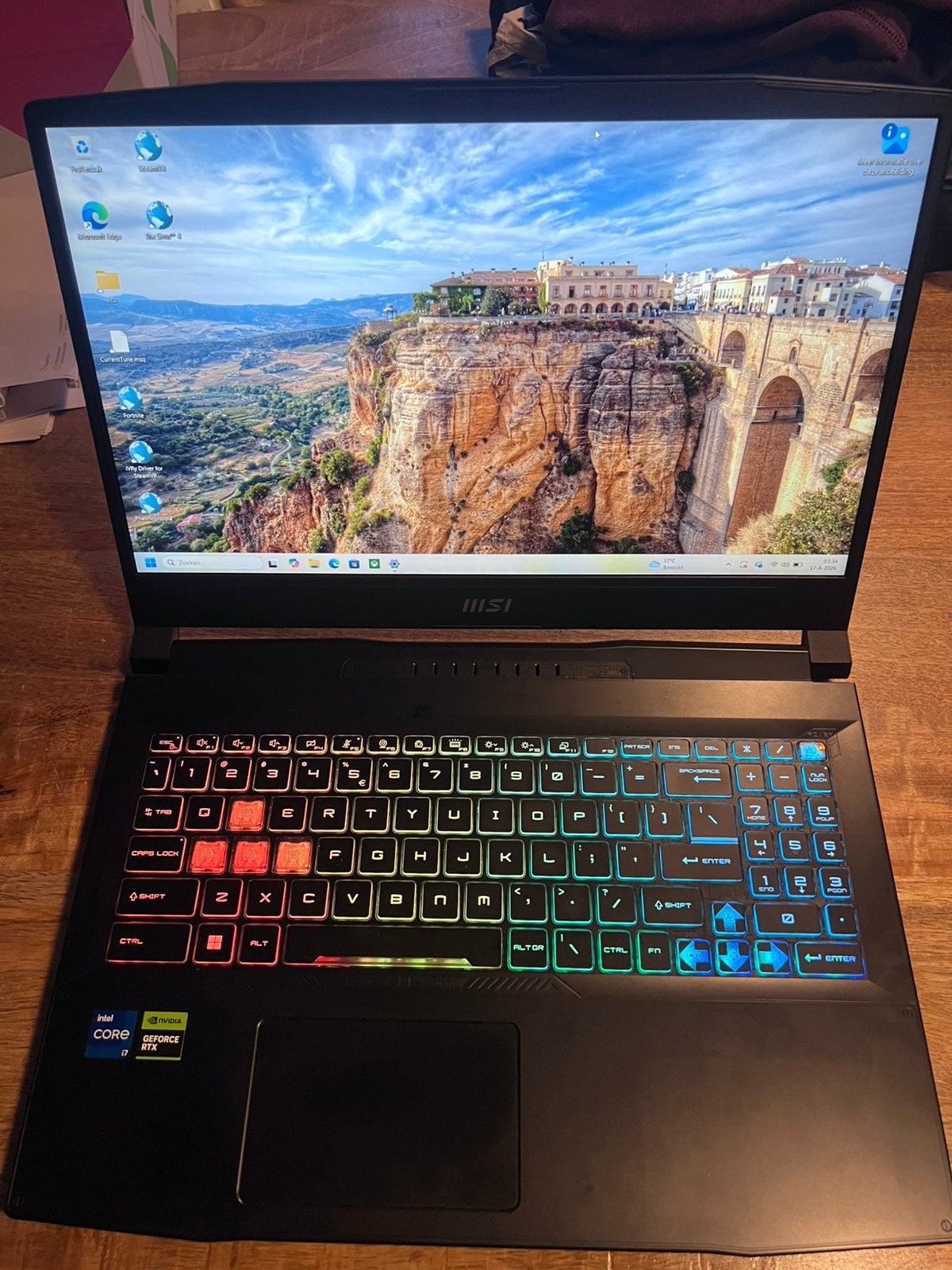 Msi gaming laptop met rtx 4070, Computers en Software, Windows Laptops, Ophalen, 15 inch, Zo goed als nieuw, Gaming