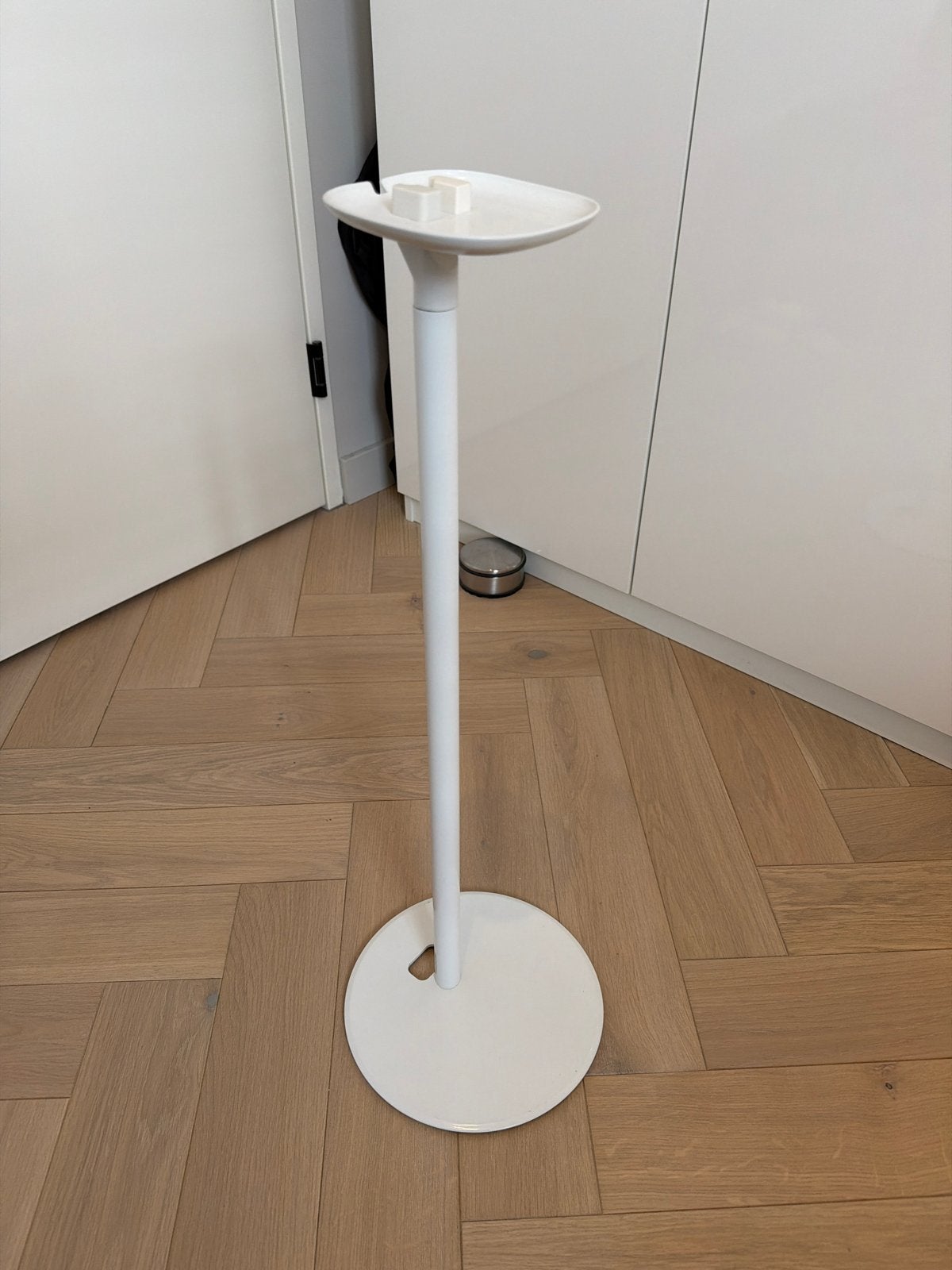 Witte speakerstandaard voor sonos, Audio, Tv en Foto, Luidsprekers, Overige merken, Verzenden, Overige typen, Zo goed als nieuw