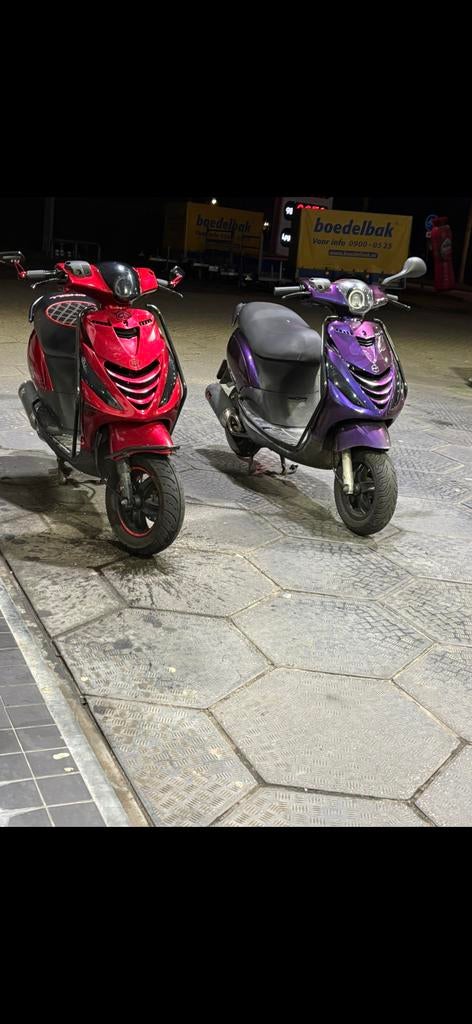 Piaggio Zip 4-takt 50cc brom, Ophalen, Maximaal 45 km/u, Zip, Zo goed als nieuw