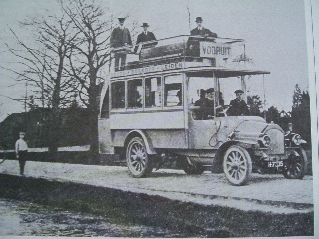 Historisch overzicht van de Nederlandse Automobielindustrie, Autotechniek, Ophalen of Verzenden, Zo goed als nieuw, M. Wallast